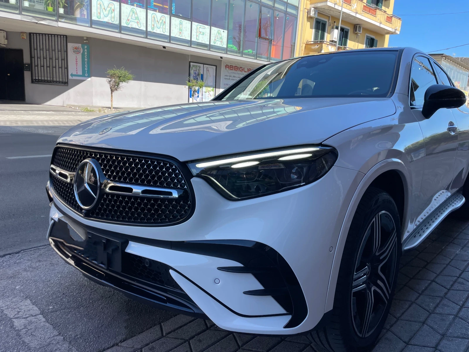 Mercedes-Benz GLC 300 De 4 Matik Дизел Хибрид /Ток/ AMG Панорама - изображение 3