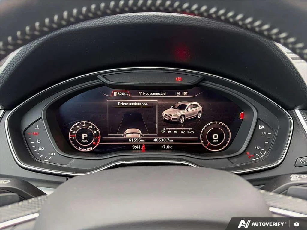 Audi Q5  45 2.0T Progressiv| PANORAMA| LANE ASSIST| CARFAX, снимка 15 - Автомобили и джипове - 53875004