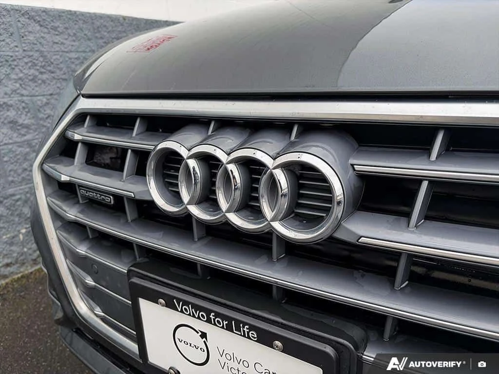 Audi Q5  45 2.0T Progressiv| PANORAMA| LANE ASSIST| CARFAX, снимка 8 - Автомобили и джипове - 53875004