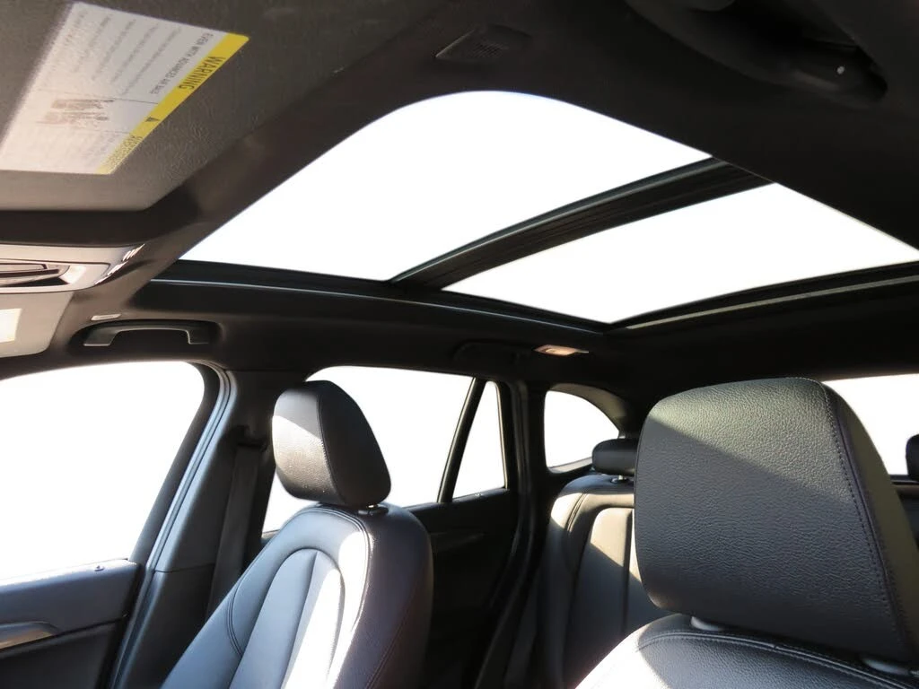 BMW X1 xDrive28* АвтоКредит* (ЦЕНА ДО БГ), снимка 5 - Автомобили и джипове - 54033202