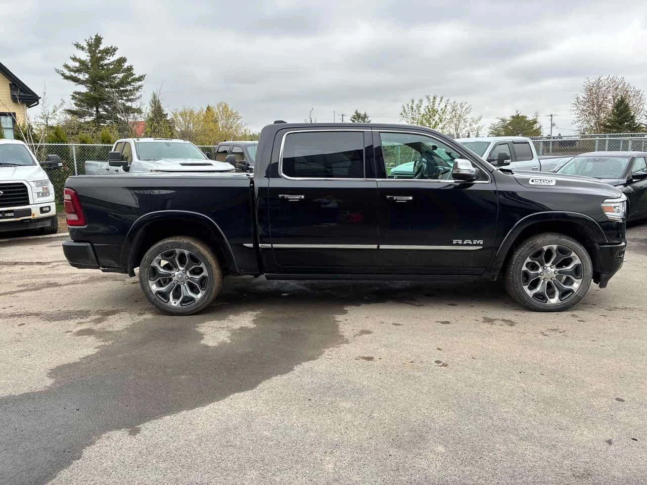 Dodge RAM 1500 Limited/360/Harman Kardon /ОБДУХВАНЕ/ВЪЗДУХ , снимка 3 - Автомобили и джипове - 54562549