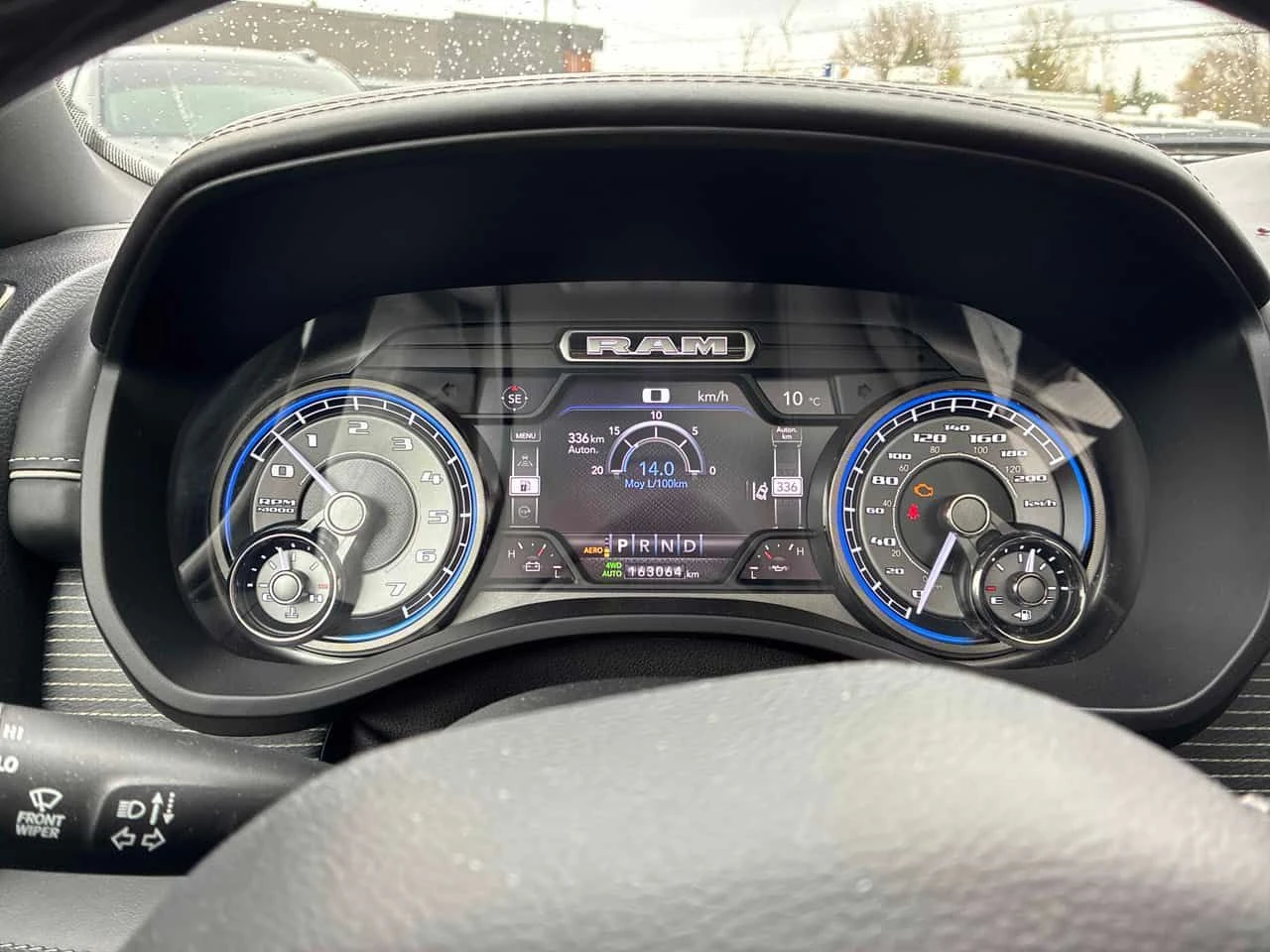 Dodge RAM 1500 Limited/360/Harman Kardon /ОБДУХВАНЕ/ВЪЗДУХ , снимка 8 - Автомобили и джипове - 54562549