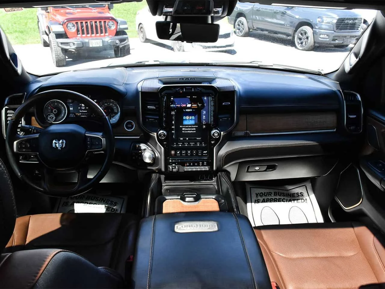 Dodge RAM 1500 Longhorn /360/DIS/ВЪЗДУХ/ОБДУХВАНЕ/ФИКСИРАНА ЦЕНА , снимка 15 - Автомобили и джипове - 54619635