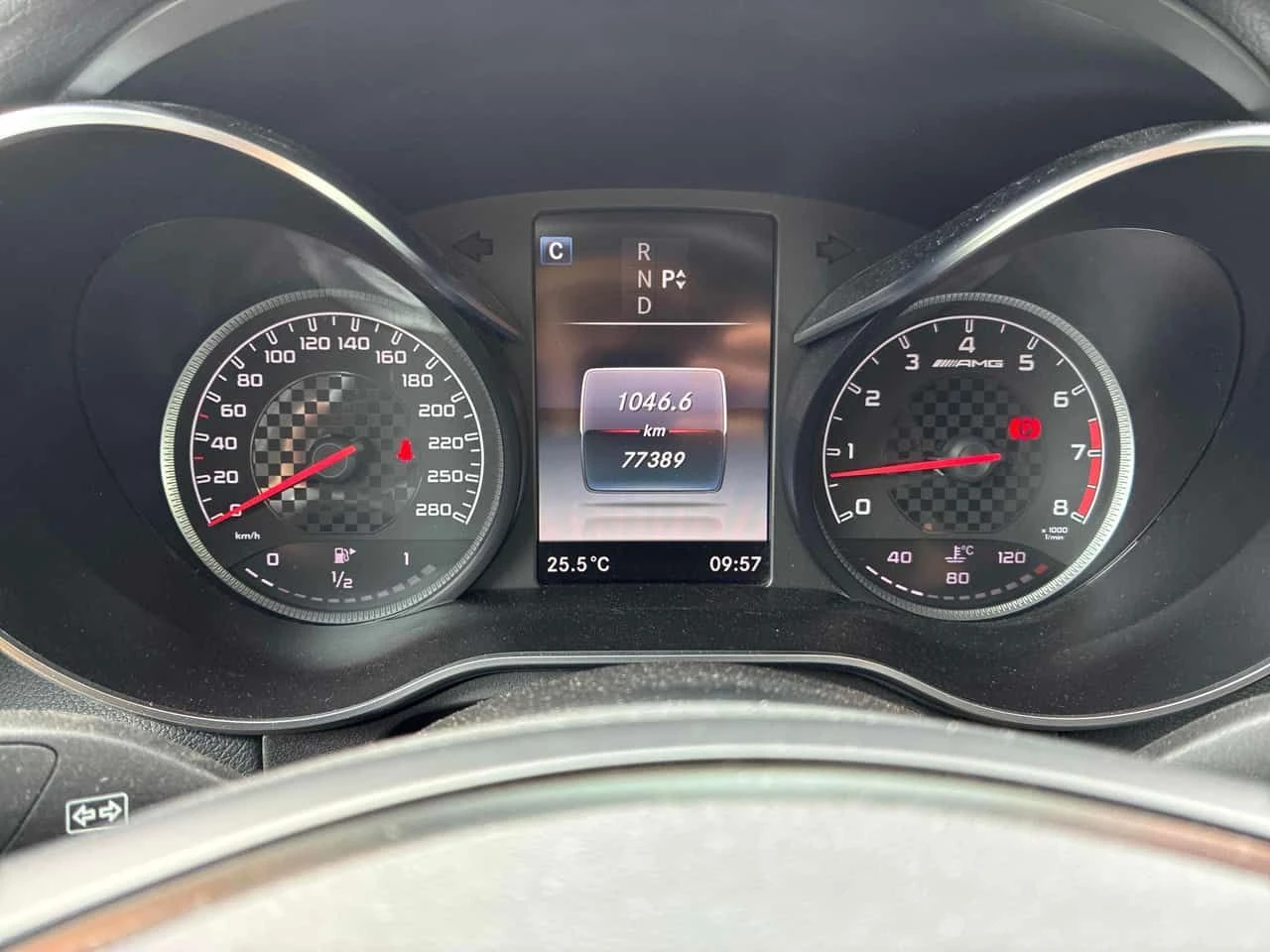 Mercedes-Benz GLC 43 AMG BURMESTER * PANO * KEYLESS * 360 * CARFAX, снимка 8 - Автомобили и джипове - 54858444