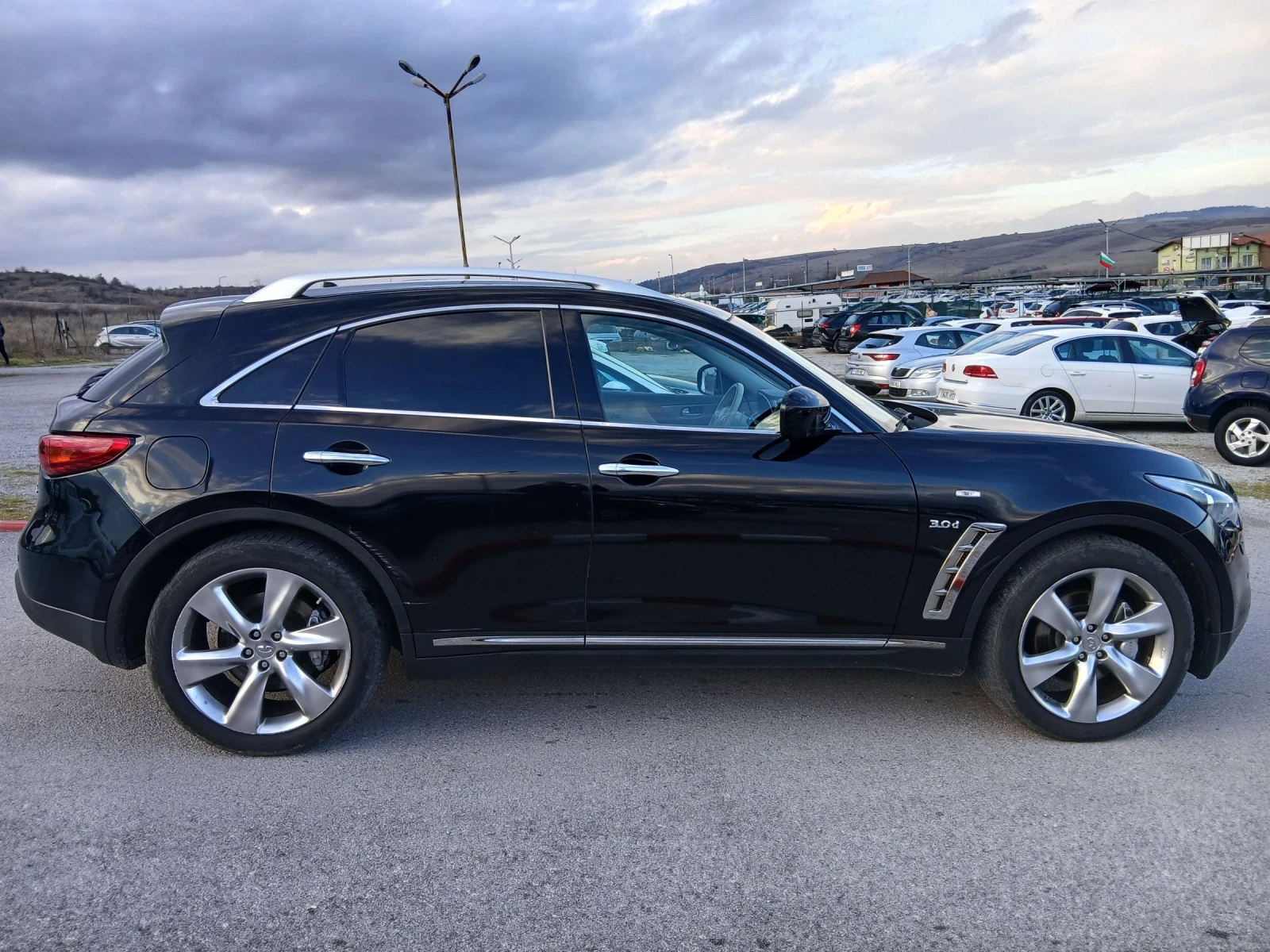 Infiniti QX70 3.0 d 4x4 | Mobile.bg � ����������� 7