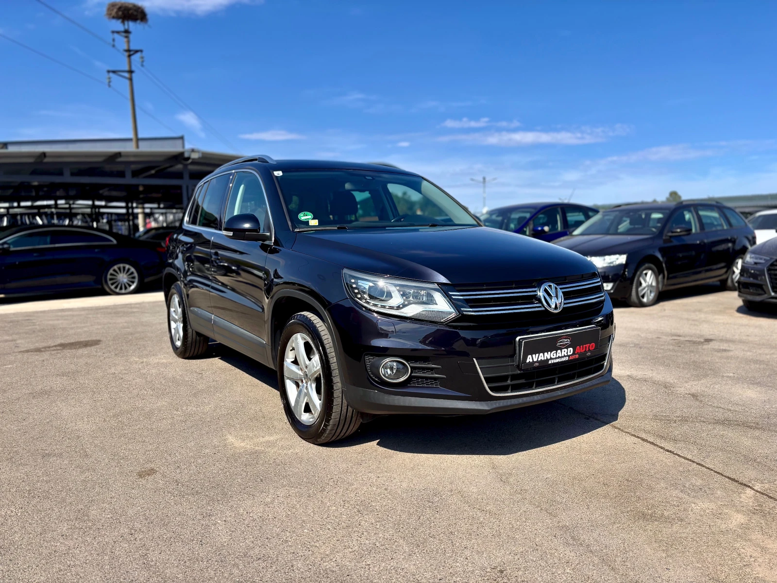 VW Tiguan 4x4, снимка 2 - Автомобили и джипове - 56181010