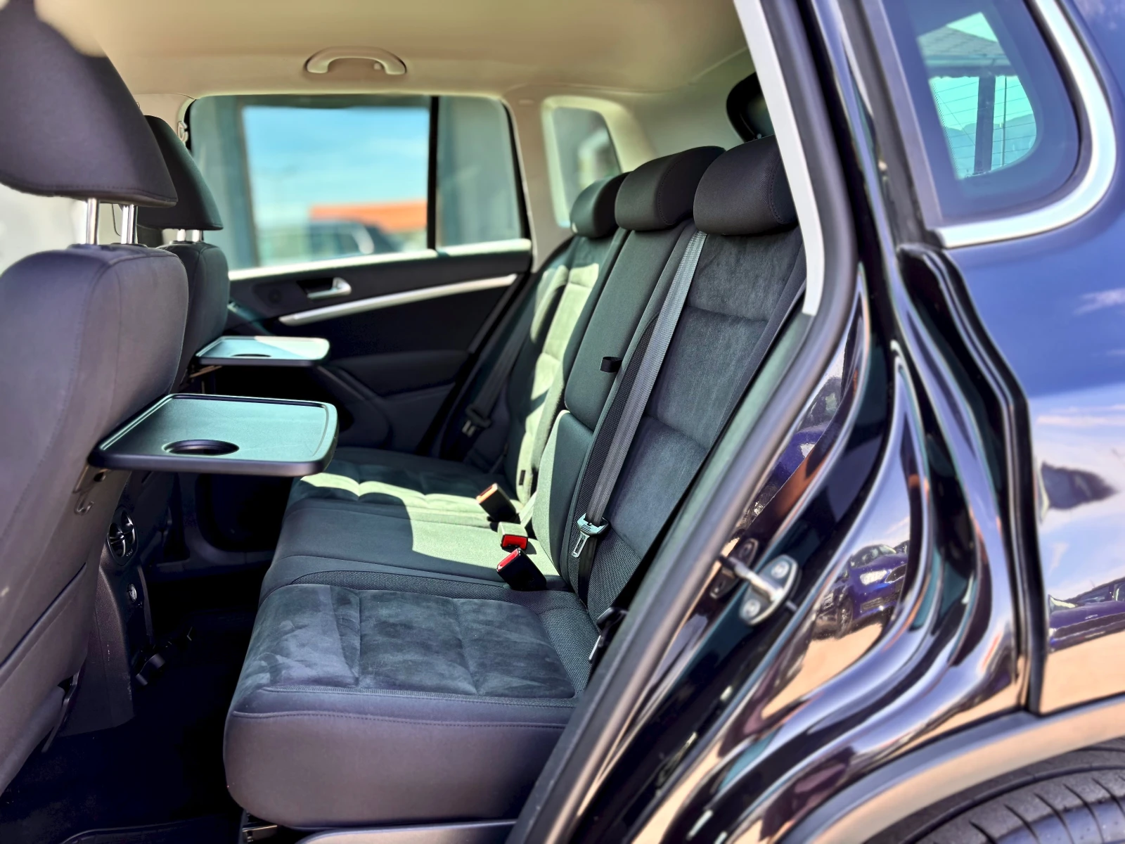 VW Tiguan 4x4, снимка 12 - Автомобили и джипове - 56181010