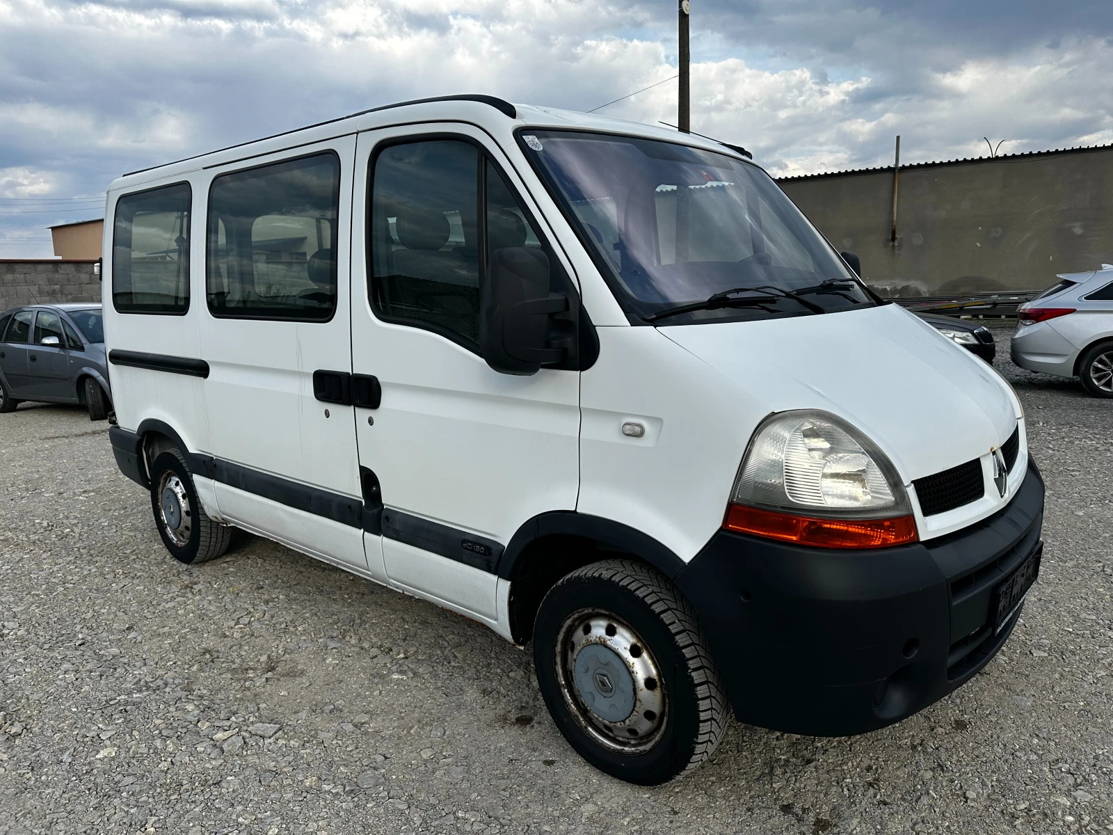 Renault Master 2.5 114к.с, снимка 6 - Бусове и автобуси - 53993947