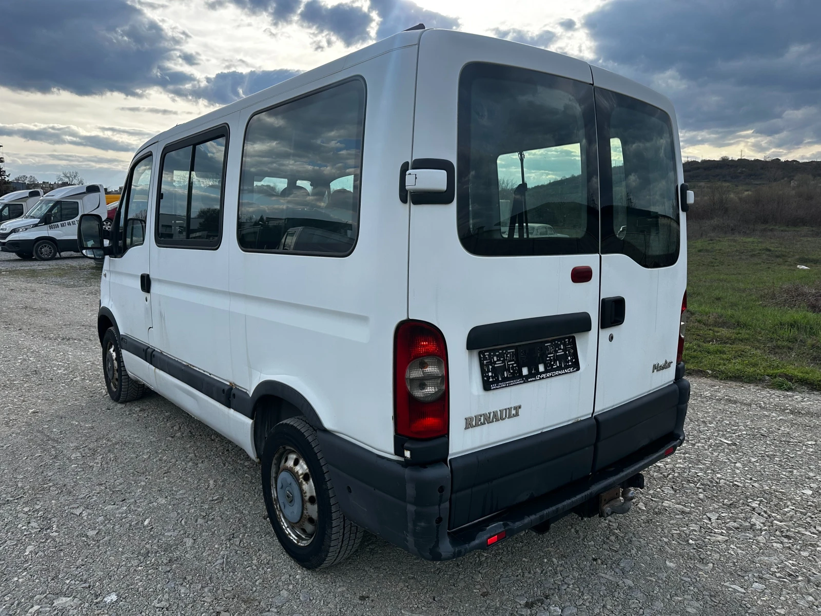 Renault Master 2.5 114к.с, снимка 3 - Бусове и автобуси - 53993947