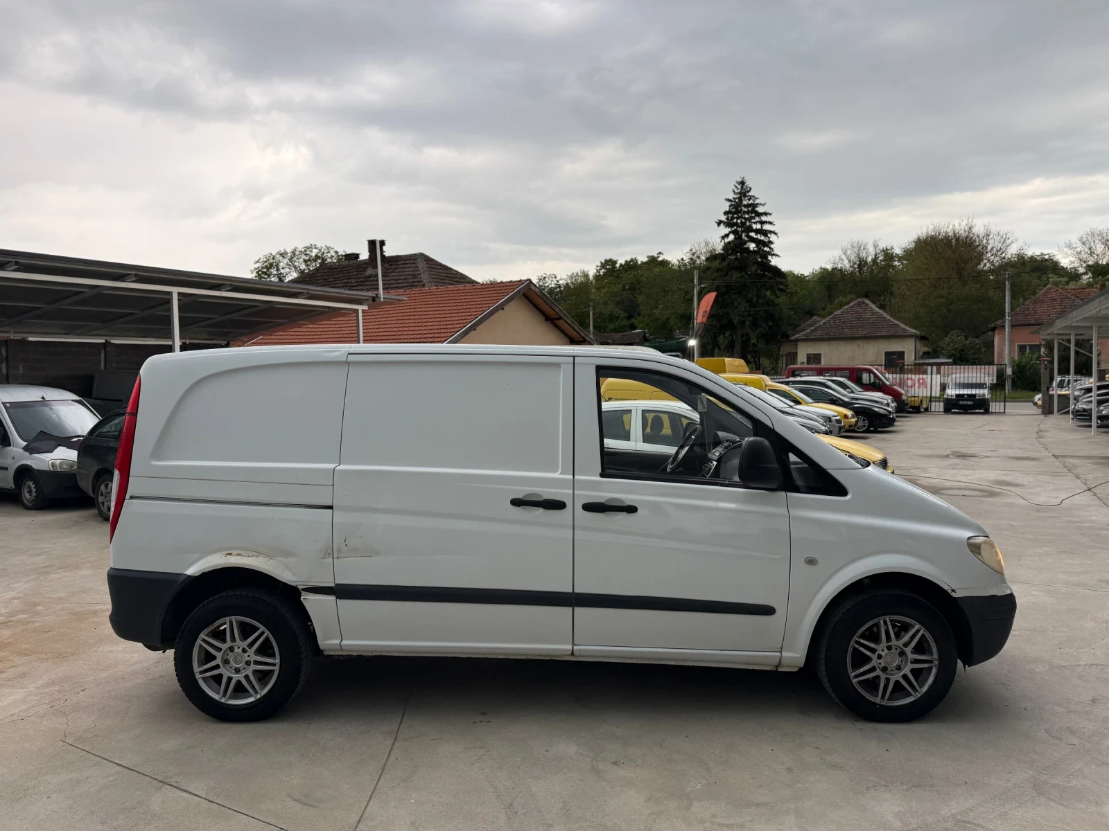 Mercedes-Benz Vito 2.2CDI ЛИЗИНГ, снимка 4 - Бусове и автобуси - 54626750