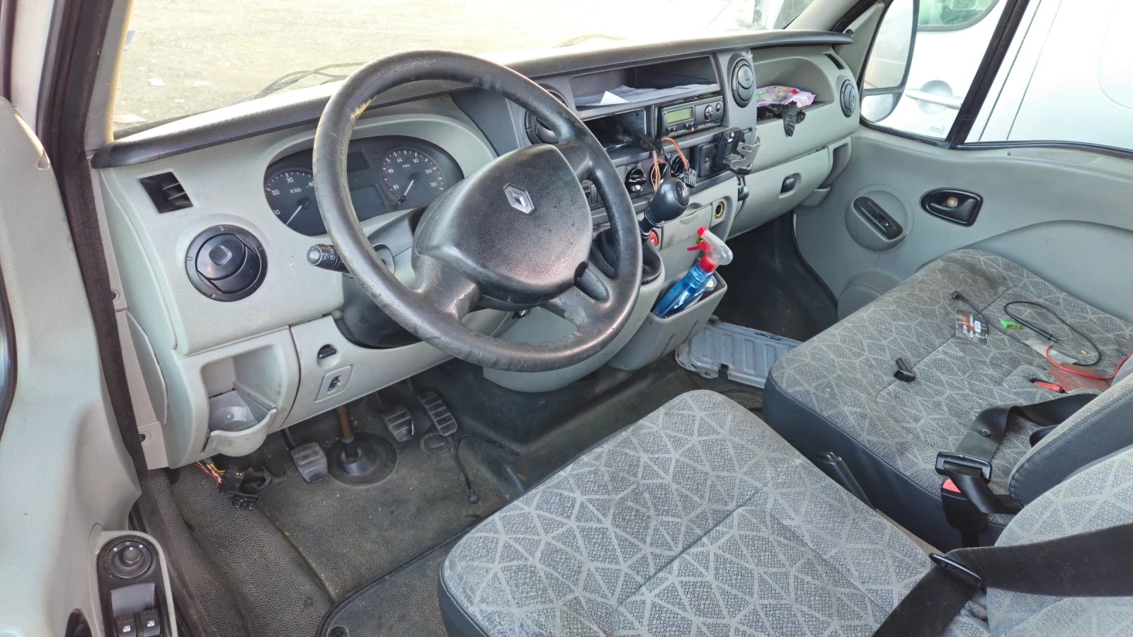 Renault Master 2.5dci/на части, снимка 9 - Бусове и автобуси - 55534006