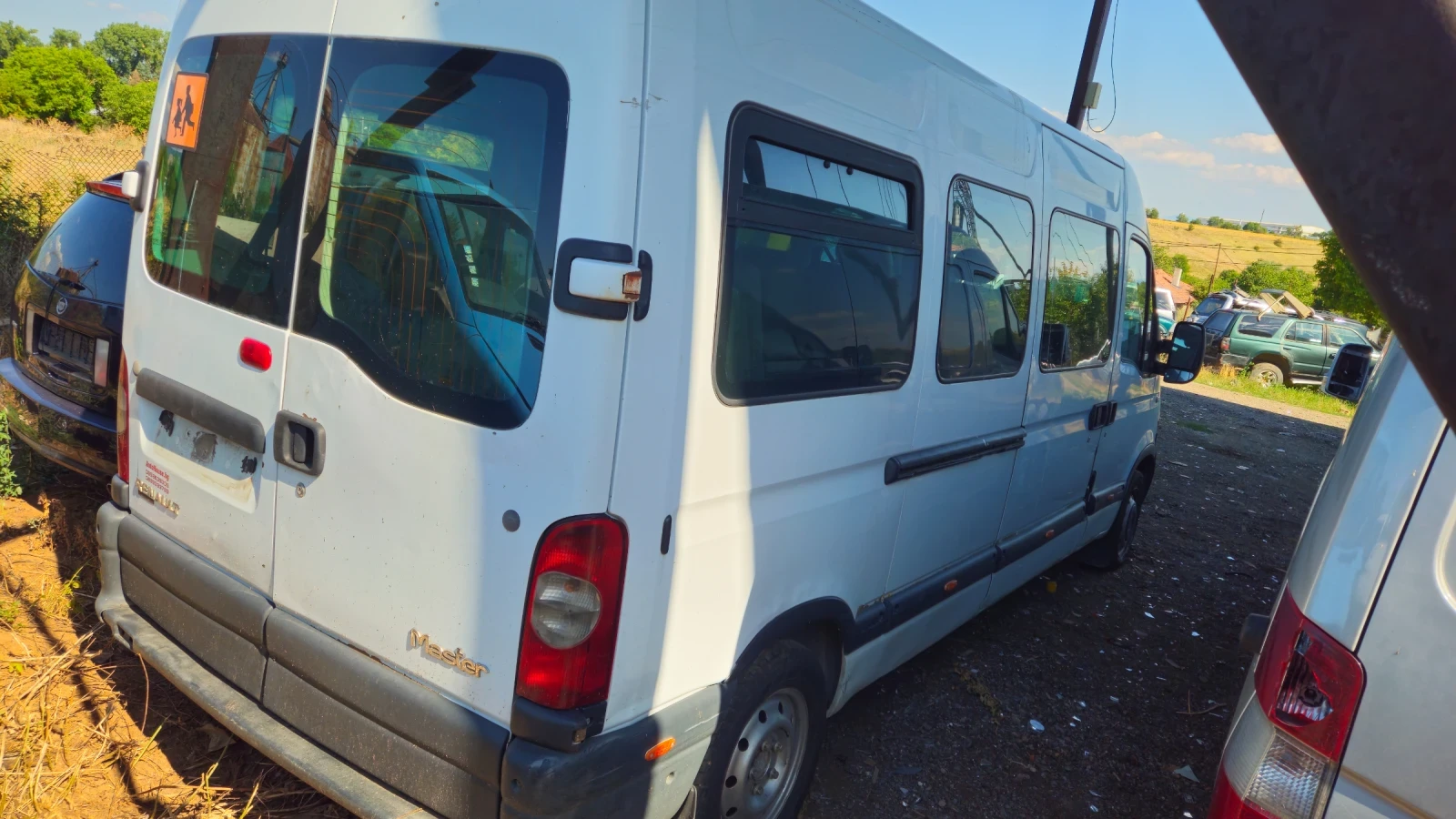 Renault Master 2.5dci/на части, снимка 3 - Бусове и автобуси - 55534006