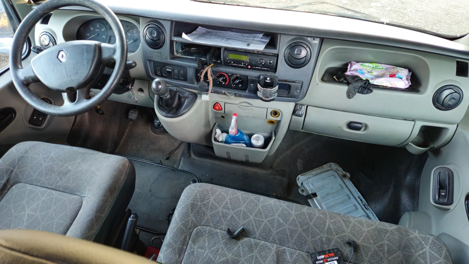 Renault Master 2.5dci/на части, снимка 8 - Бусове и автобуси - 55534006