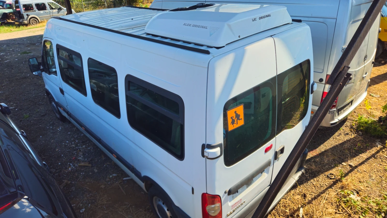 Renault Master 2.5dci/на части, снимка 4 - Бусове и автобуси - 55534006
