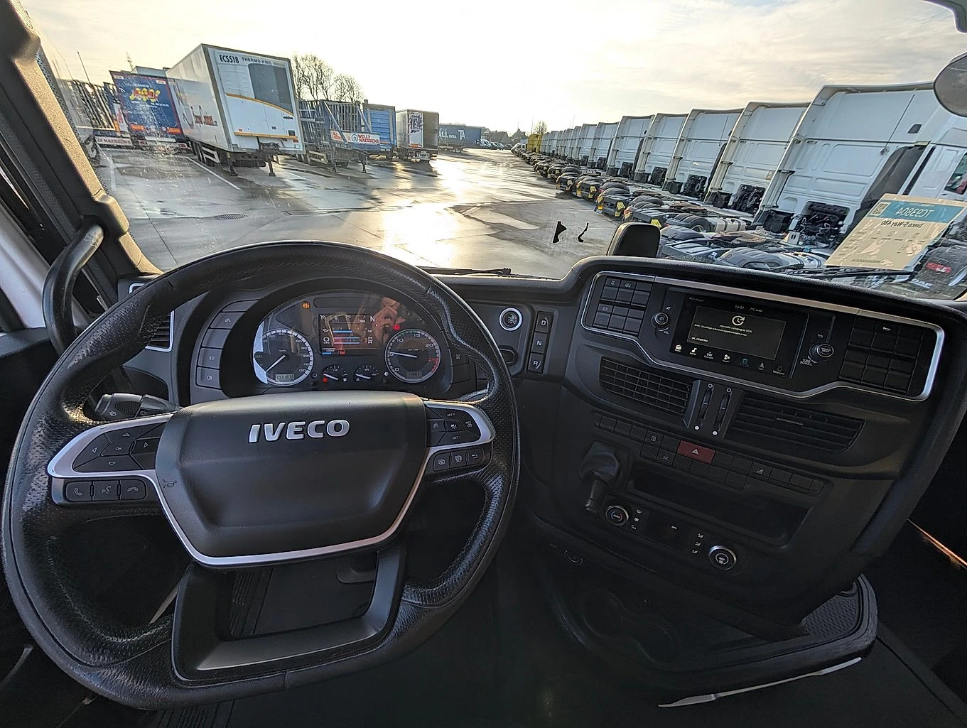 Iveco S-Way 5  | Mobile.bg   13