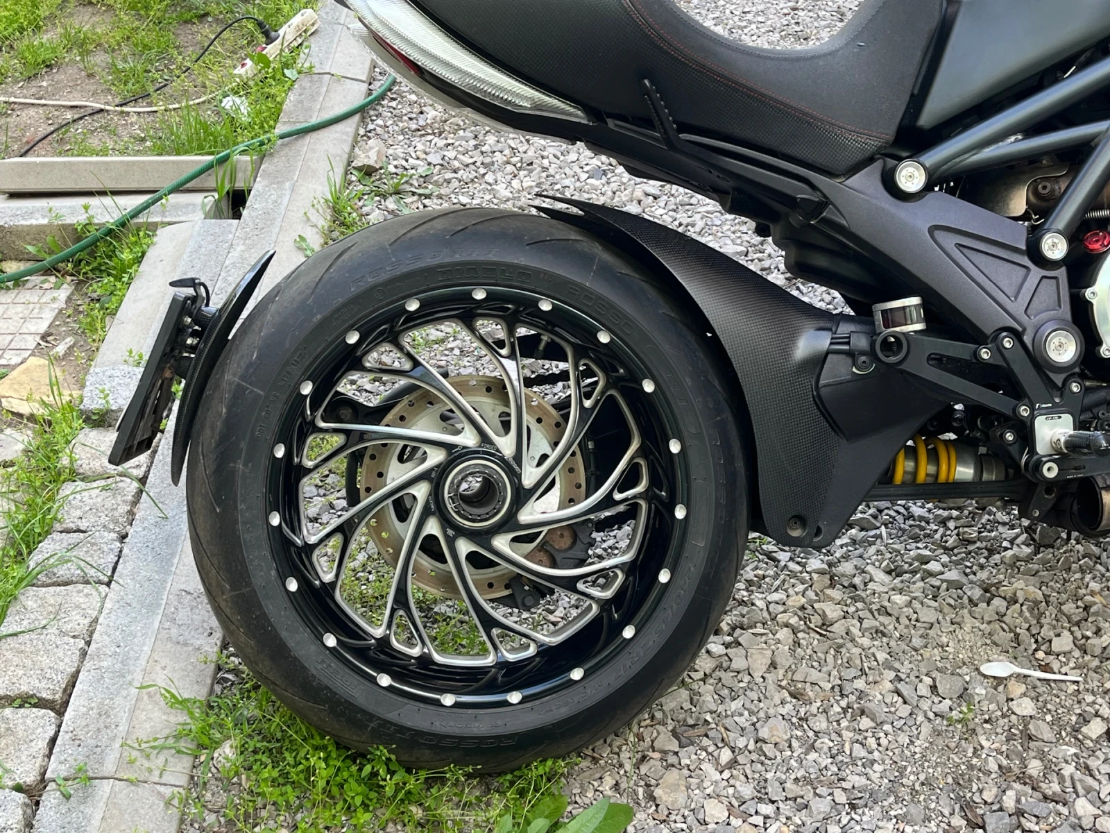 Ducati Diavel Carbon - изображение 2