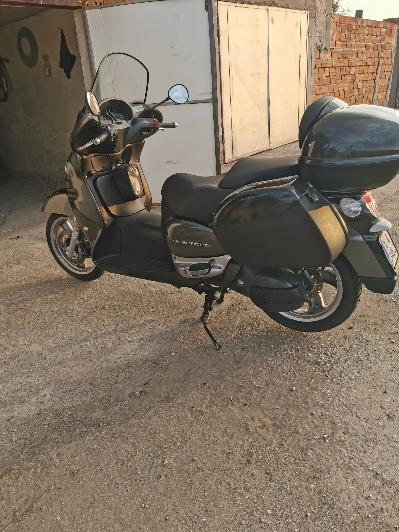 Aprilia Scarabeo Макси Скутер  - изображение 6