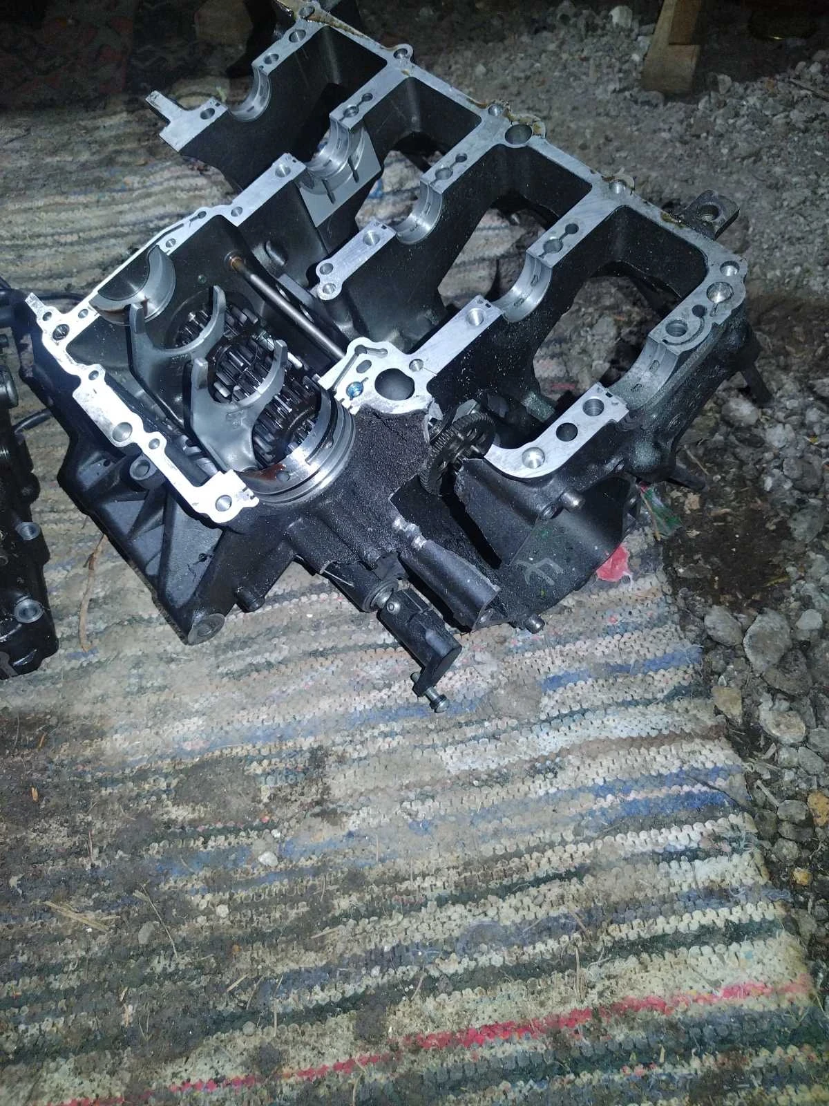 Yamaha YZF-R1 R-1 - изображение 4