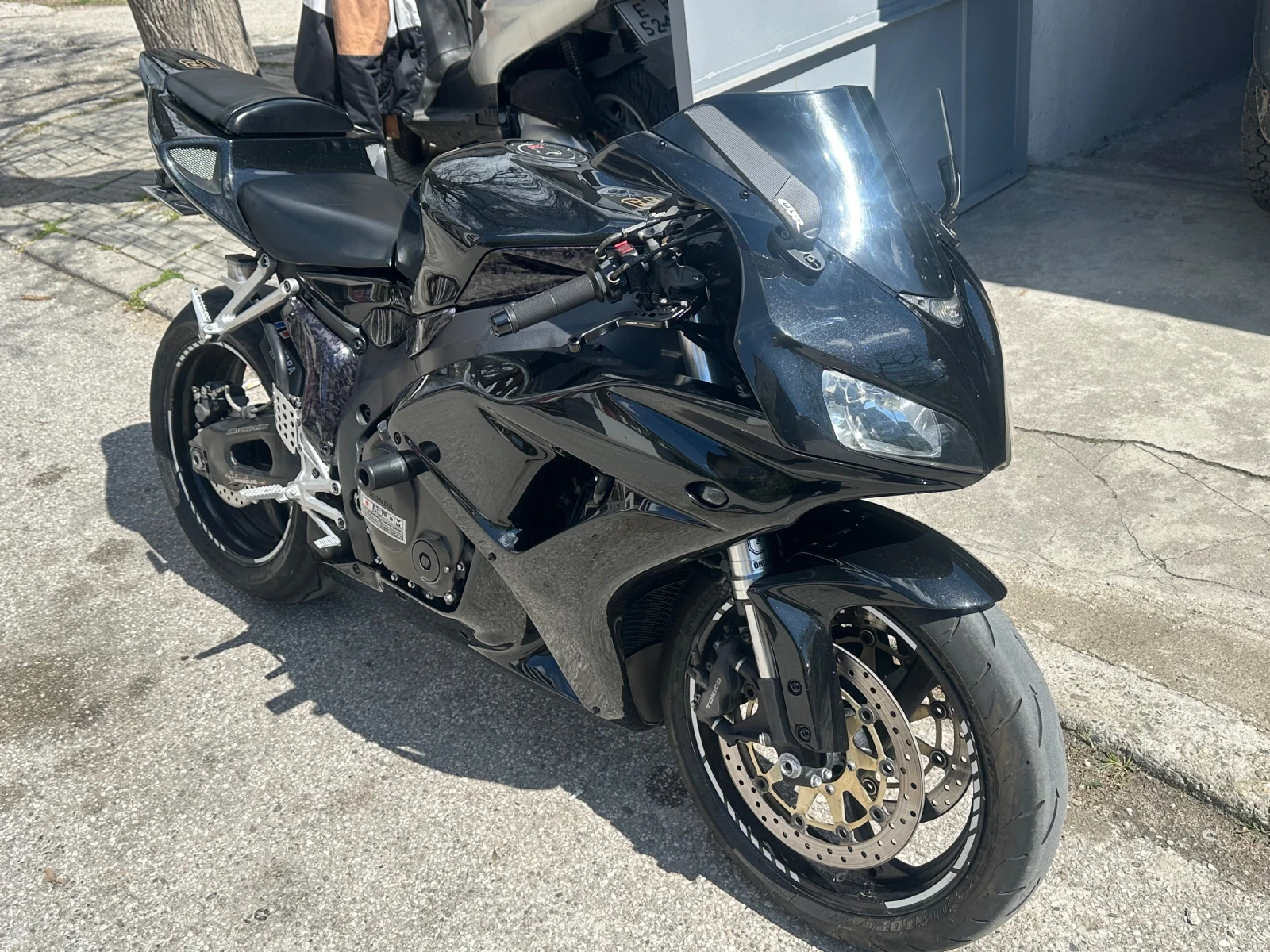 Honda Cbr 1000RR Fireblade , снимка 12 - Мотоциклети и мототехника - 54183737