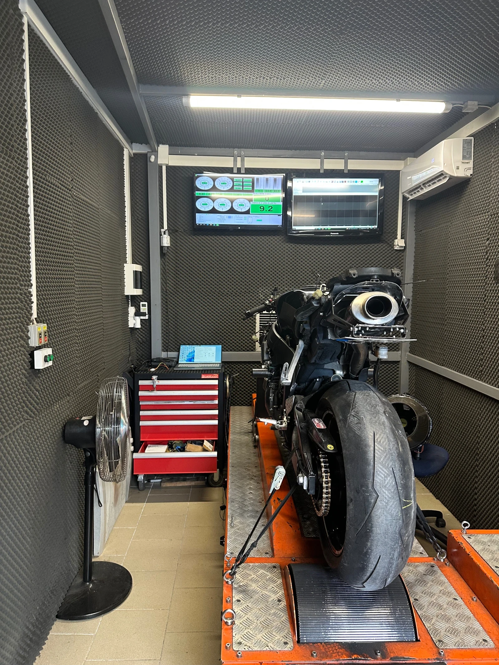 Honda Cbr 1000RR Fireblade , снимка 16 - Мотоциклети и мототехника - 54183737