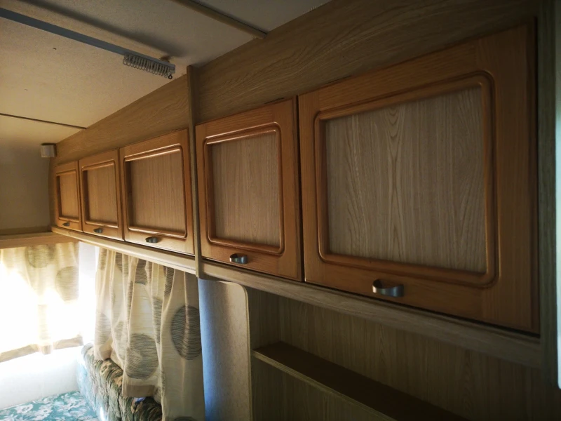 Каравана Eldis pioner, снимка 8 - Каравани и кемпери - 52468748