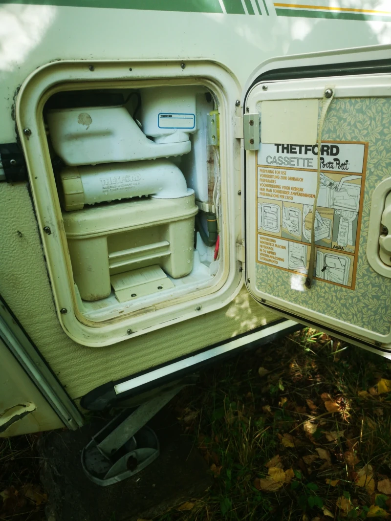 Каравана Eldis pioner, снимка 11 - Каравани и кемпери - 52468748