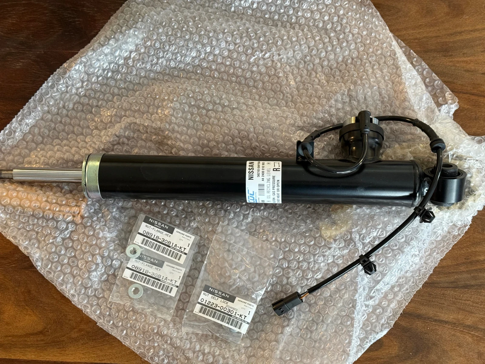 Заден амортисьор INFINITI FX Втора генерация, снимка 2 - Части - 54059412