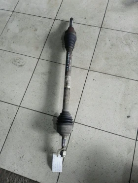 полуоска предна дясна Ситроен Ц3 Плуриел 1.4 автомат