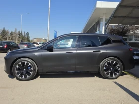 BMW iX xDrive45, снимка 3