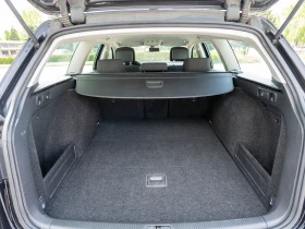VW Passat 1.6 TDI 105 кс. Пълна История Clima Navi, снимка 7
