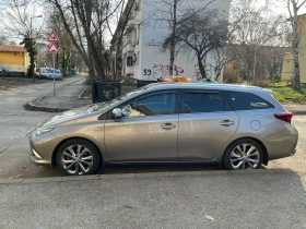 Toyota Auris, снимка 2
