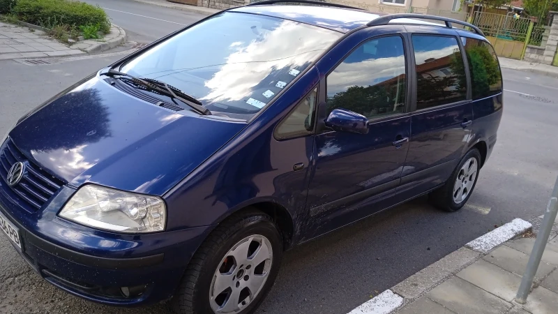 VW Sharan 1.8, снимка 2 - Автомобили и джипове - 47269861