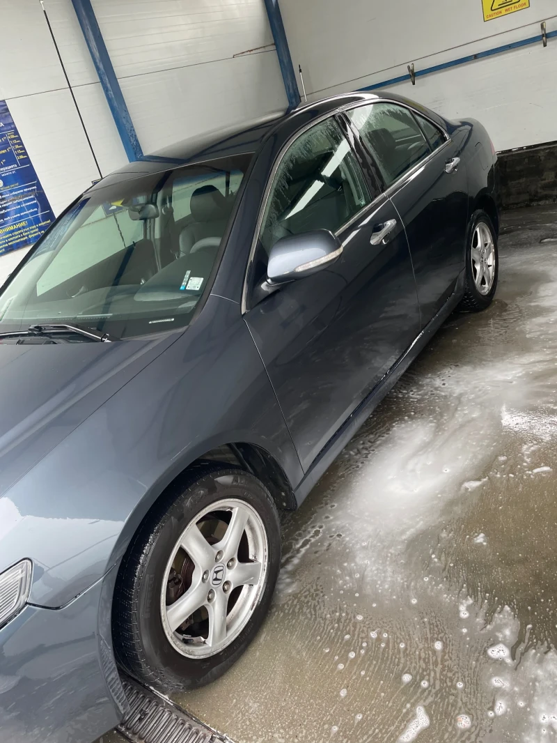 Honda Accord 2.2 I-CTDI, снимка 4 - Автомобили и джипове - 48211949