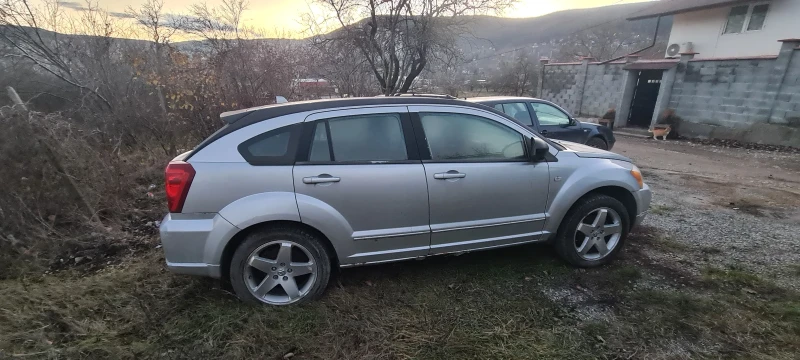 Dodge Caliber, снимка 3 - Автомобили и джипове - 48285354