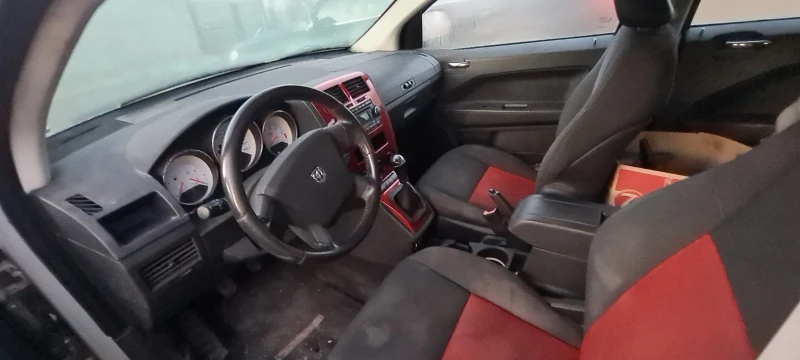 Dodge Caliber, снимка 2 - Автомобили и джипове - 48285354