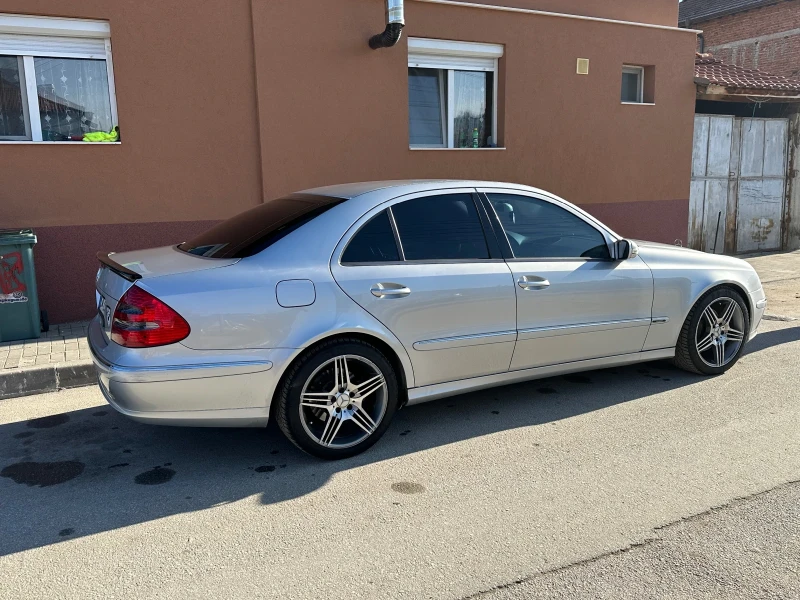 Mercedes-Benz E 320 320cdi 204hp На пружини, снимка 6 - Автомобили и джипове - 48835242