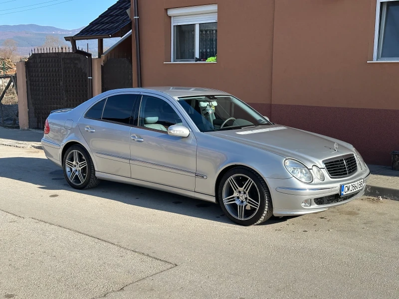 Mercedes-Benz E 320 320cdi 204hp На пружини, снимка 1 - Автомобили и джипове - 48835242