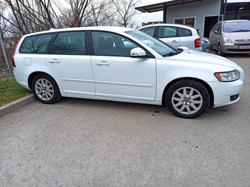 Volvo V50, снимка 15 - Автомобили и джипове - 49503412