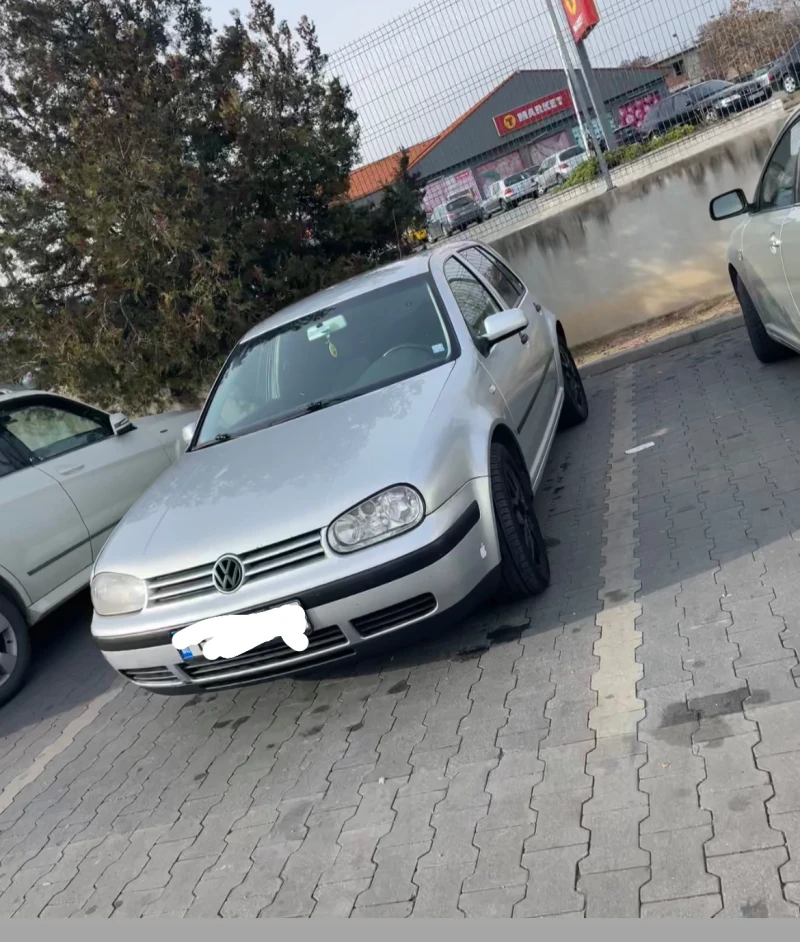 VW Golf, снимка 1 - Автомобили и джипове - 49564193