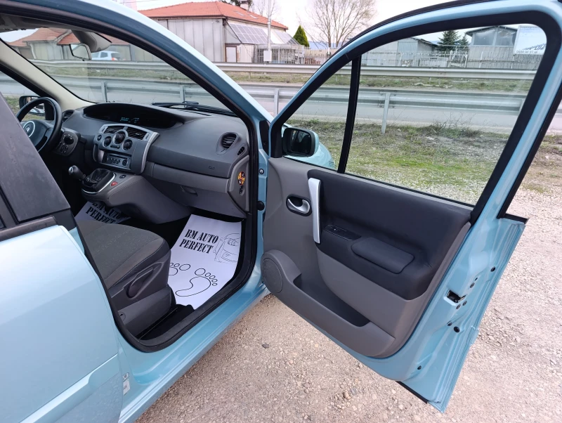 Renault Scenic 1.6-16v БЕНЗИН-Панорама, снимка 14 - Автомобили и джипове - 49598841