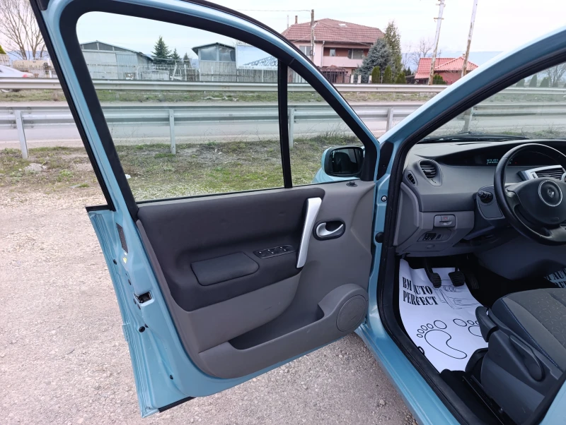 Renault Scenic 1.6-16v БЕНЗИН-Панорама, снимка 8 - Автомобили и джипове - 49598841