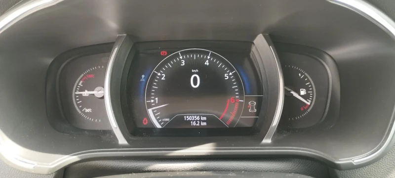 Renault Megane 1.2 Tce Turbo Limited 2018, снимка 10 - Автомобили и джипове - 50827664