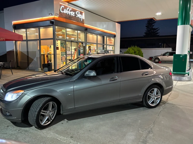 Mercedes-Benz C 320 3.2-4 matic, снимка 2 - Автомобили и джипове - 51766114
