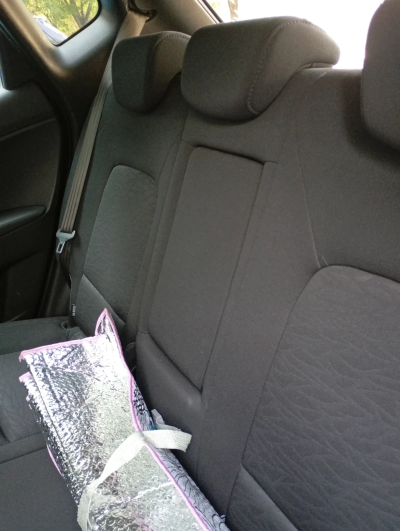 Hyundai Ix20, снимка 13 - Автомобили и джипове - 52353132