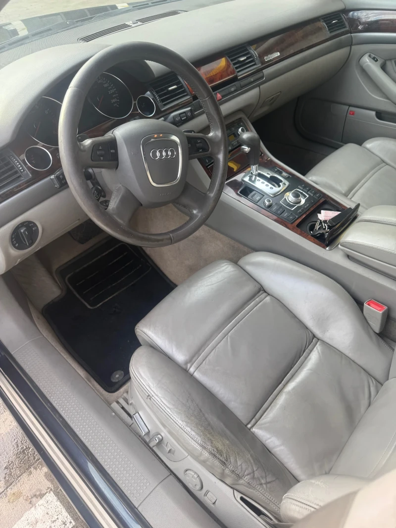 Audi A8 4.2 Бензин, снимка 7 - Автомобили и джипове - 52592599