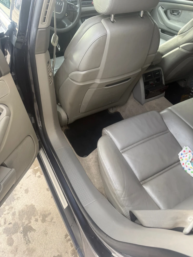 Audi A8 4.2 Бензин, снимка 6 - Автомобили и джипове - 52592599