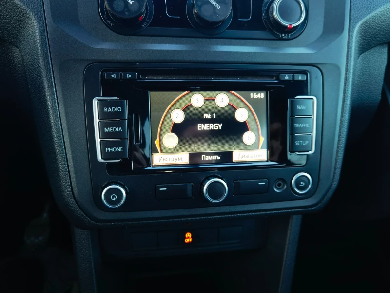 VW Caddy Такси, снимка 4 - Автомобили и джипове - 52659694