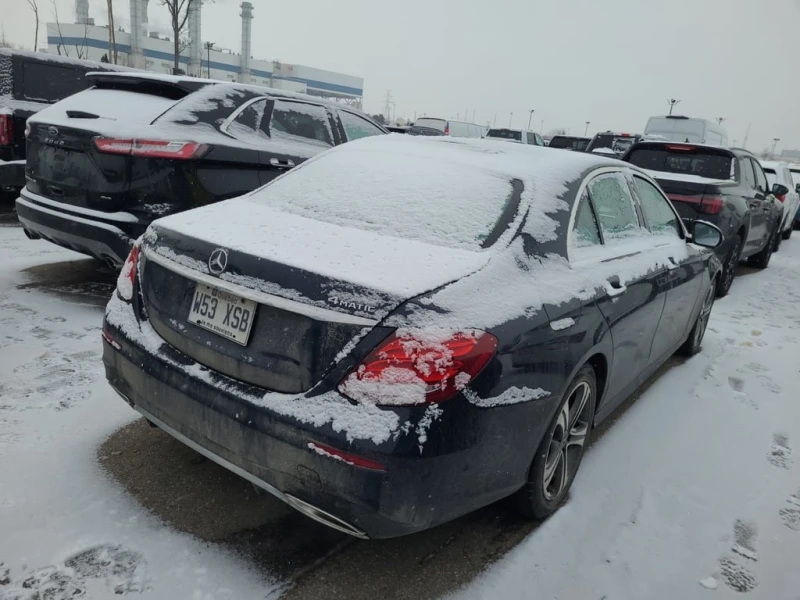 Mercedes-Benz E 400 * CARFAX * БЕЗ ПЪРВОНАЧАЛНА ВНОСКА, снимка 3 - Автомобили и джипове - 53157696