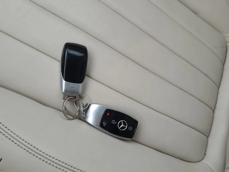 Mercedes-Benz E 400 * CARFAX * БЕЗ ПЪРВОНАЧАЛНА ВНОСКА, снимка 8 - Автомобили и джипове - 53157696