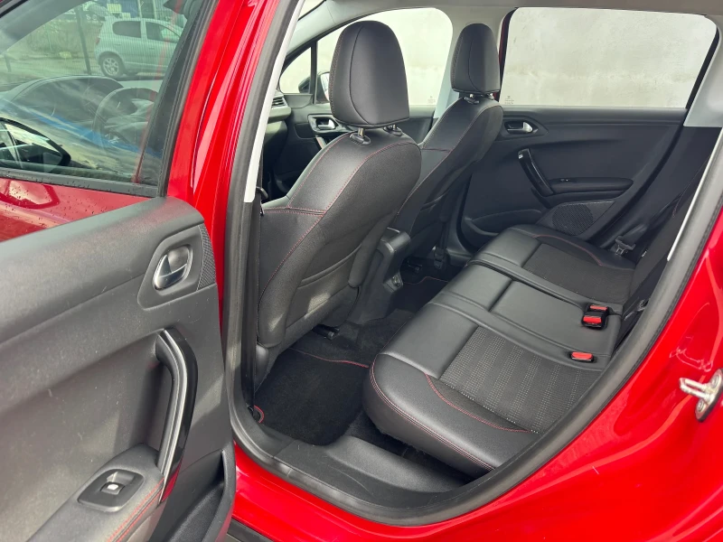 Peugeot 2008 GT LINE 1.2T * CAMERA* NAVI* SERVICE* , снимка 14 - Автомобили и джипове - 53393539